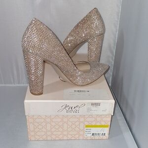 Jewel shoes, Badgley Mischka Size 6.5